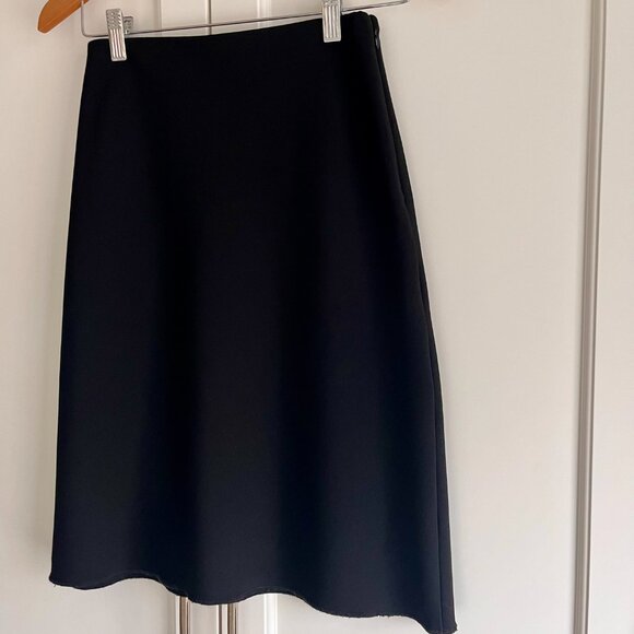 ARITZIA Wilfrid Black Knee-Length Skirt | Size 0 - Picture 2 of 4